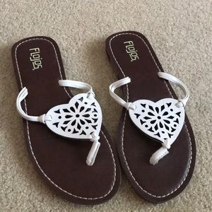 FLOJOS WHITE HEART SANDAL
